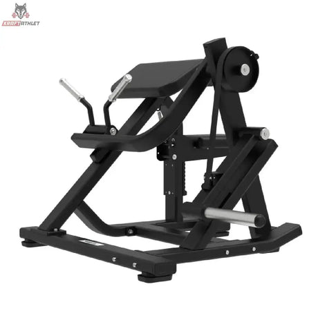 Titanium Strength Elite Series Plate Loaded Bicep Curl in Schrägansicht mit Armpolster, Curlgriffen und Scheibenaufnahme