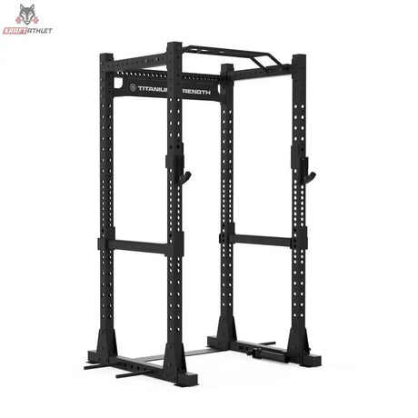Titanium Strength Elite Series Power Cage E30 in Schrägansicht mit Lochraster und Klimmzugstange