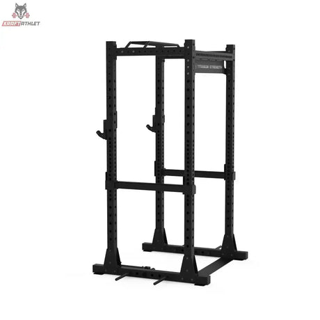Titanium Strength Elite Series Power Cage E30 in Schrägansicht von der Seite mit Ablagen und Standfüßen
