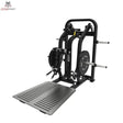 Titanium Strength Elite Series Rudern und Kreuzheben Combo in Schrägansicht von vorn mit Hantelscheibe und Standplatte