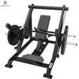 Titanium Strength Elite Series Schräger Linear-Rudertrainer in Schrägansicht mit Brustpolster und Hantelscheiben