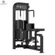 Titanium Strength Elite Series Torso Rotation – Schrägansicht mit Drehsitz, Brustpolster und Gewichtsturm