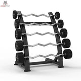 Titanium Strength EZ-Curl-Langhantel-Set 10–30 kg mit Rack in Schrägansicht von links mit fünf SZ-Stangen im Ständer