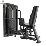 Titanium Strength Genesis Series Abduktor-Adduktor in Schwarz, Schrägansicht von rechts mit Beinpolstern
