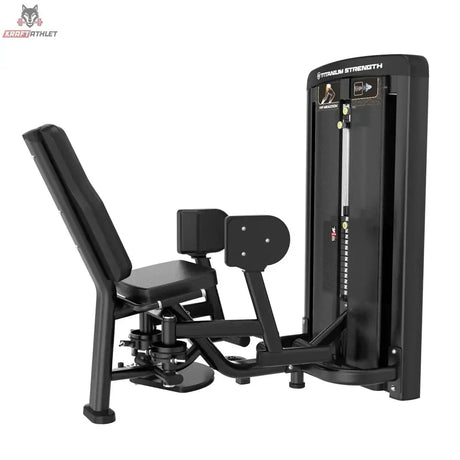 Titanium Strength Genesis Series Abduktorenmaschine in Schrägansicht mit Sitz, Beinpolstern und Gewichtsturm in Schwarz