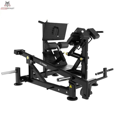 Titanium Strength Genesis Series Duale Lendenwirbel-Hyperextension in Schwarz, Schrägansicht von vorn mit Polstern