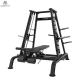 Titanium Strength Genesis Series Konvergierende Smith Multipresse – Frontansicht mit Bank vor dem A-Rahmen