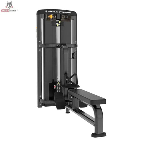 Titanium Strength Genesis Series Ruderzugmaschine in Schwarz, Schrägansicht von vorn auf die Bank