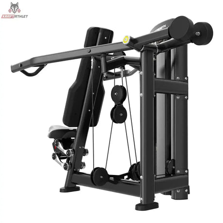 Titanium Strength Genesis Series Einarmige Schulterpresse von vorne schräg mit Pressarmen, Rückenlehne und Seilzug in Schwarz