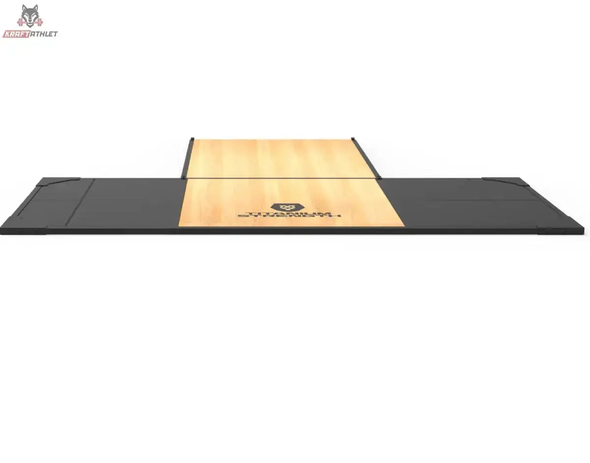 Titanium Strength Gewichtheberplattform TP60 in flacher Seitenansicht mit Holzfläche zwischen den Gummimatten