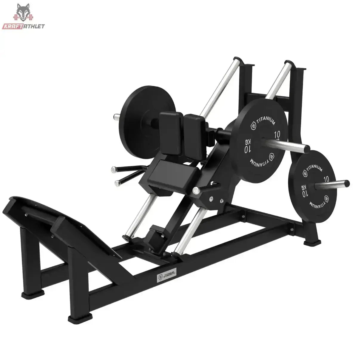 Titanium Strength Hack Squat Elite Series – Schrägansicht mit Schulterpolstern, Fußplatte und aufgelegten Hantelscheiben
