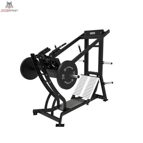 Titanium Strength Hack Squat Pendulum Pro Elite Series in Schwarz, Schrägansicht mit Hantelscheiben und Fußplatte