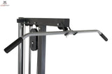 Titanium Strength High Lat / Row Machine PR50, Detail der gebogenen Latzugstange am oberen Ausleger