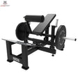 Titanium Strength Hip Thrust Max Elite Series in Schrägansicht mit Hantelscheibe, Hüftpolster und Fußplattform, schwarzer Rahmen