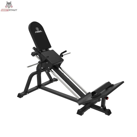 Titanium Strength LPC Stehende Beinpresse und Wadenheben 2 in 1 in Schrägansicht mit Schlitten, Führungsschienen und Scheibenhörnern