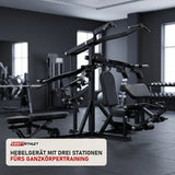 Titanium Strength Multigym Hebel LG3 in einem fertig eingerichteten Studio mit dunklen Wänden und Gummiboden