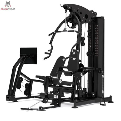 Titanium Strength Multigym MG3L mit Beinpresse in Schrägansicht mit Sitz, Butterfly-Armen und Gewichtsstapel