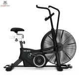 Titanium Strength Pack 3 Air Bikes, ein Air Bike in Seitenansicht mit Luftrad und beweglichen Griffen