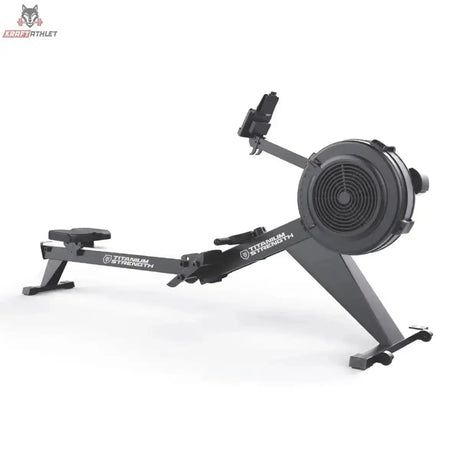 Titanium Strength Paket Luft-Rudergerät + Ski Trainer mit Ständer, Luft-Rudergerät in Schrägansicht mit Monitor