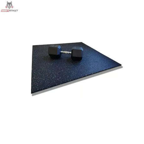 Titanium Strength Premium Bodenschutzmatte weiß gefleckt 100 × 100 cm mit abgelegter Kurzhantel, Seitenansicht