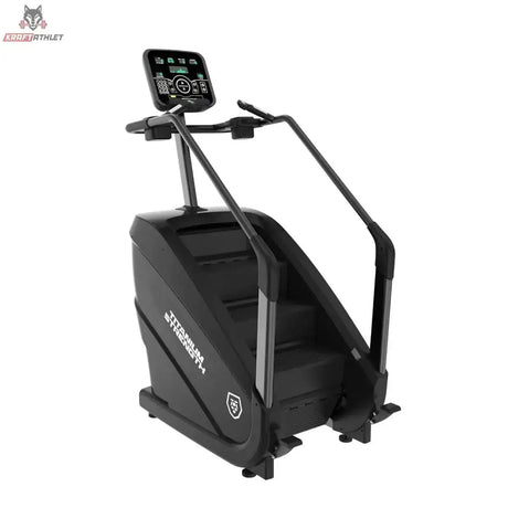 Titanium Strength ProClimber Stair Climber in Schwarz, Schrägansicht von links mit Display und seitlichen Handläufen