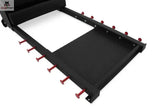 Titanium Strength Professional Hip Thrust 131HT: Detail der Standplatte mit roten Aufnahmen für Hantelscheiben