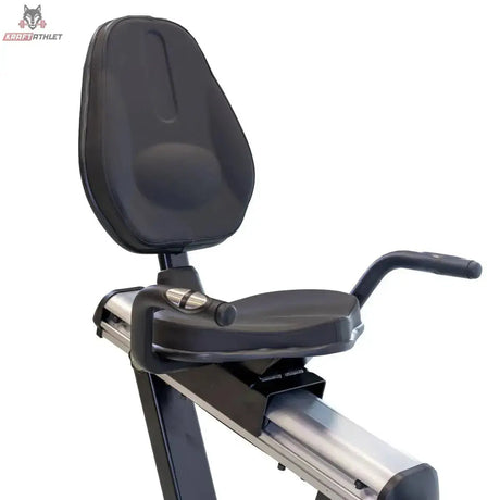 Titanium Strength RB900 TFT Liegeergometer Performance Series – Detail von Sitz, Rückenlehne und Seitengriffen