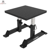 Titanium Strength SQBX Höhenverstellbare Plyo/Squat-Box in Seitenansicht mit ausgezogenen Standbeinen