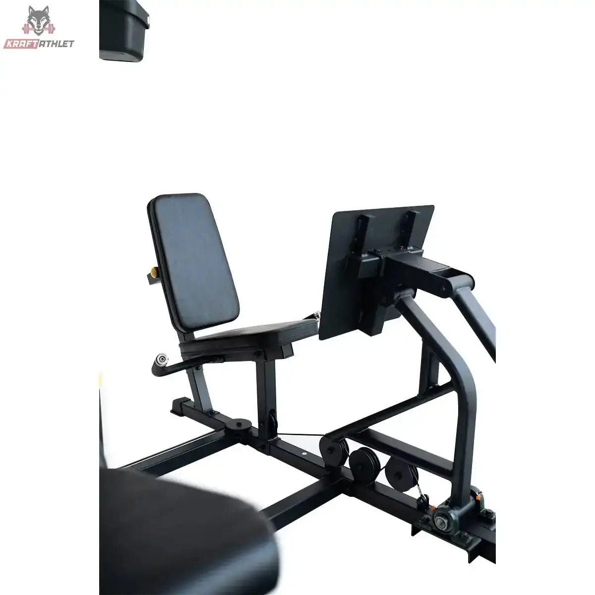 Titanium Strength TM1 Multi-Gym mit Beinpresse als Detail der Beinpresse mit Sitz und Fußplatte