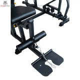 Titanium Strength TM1 Multi-Gym mit Beinpresse als Detail des Beinstreckers mit Fußrollen und Kette