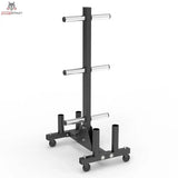Titanium Strength Vertikales Rack VBR20 für Bumper Plates und Olympia-Stangen in Schrägansicht mit Scheibenhörnern und Rollen