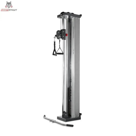 Titanium Strength WT200 Wandmontierte Seilzugstation in Schrägansicht mit Umlenkrolle und Griffen