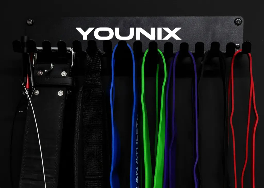 Younix Multiuse Hanger Zubehörhalter, Wandhalter mit Gürteln und Widerstandsbändern, dunkler Grund